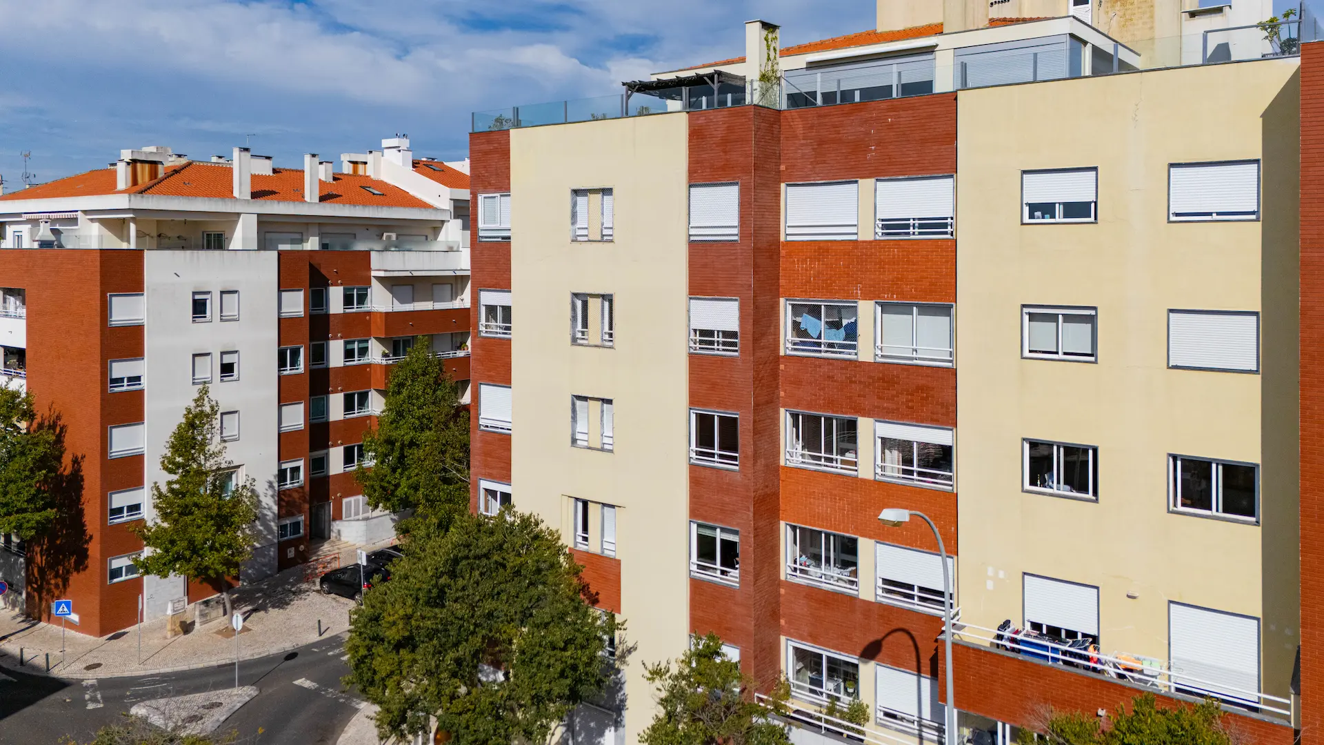 Cascais Seaside Apartment — Real Estate